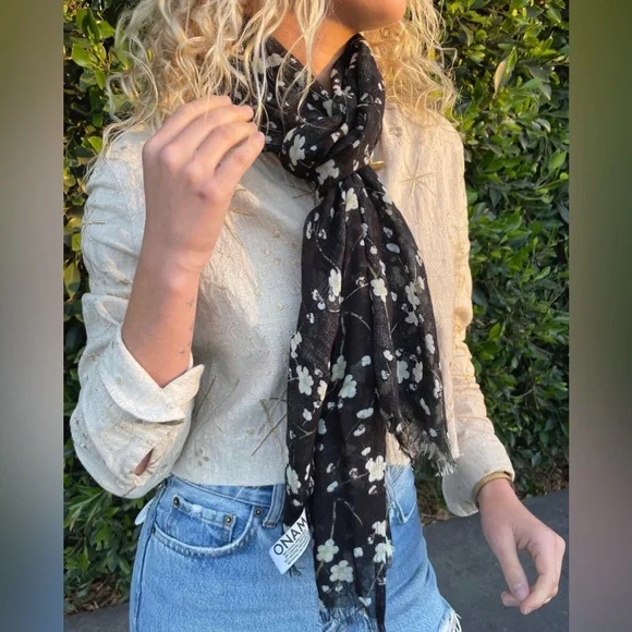 ONAM Fleur Scarf (in Night Botanical) - NWT - Picture 2 of 7